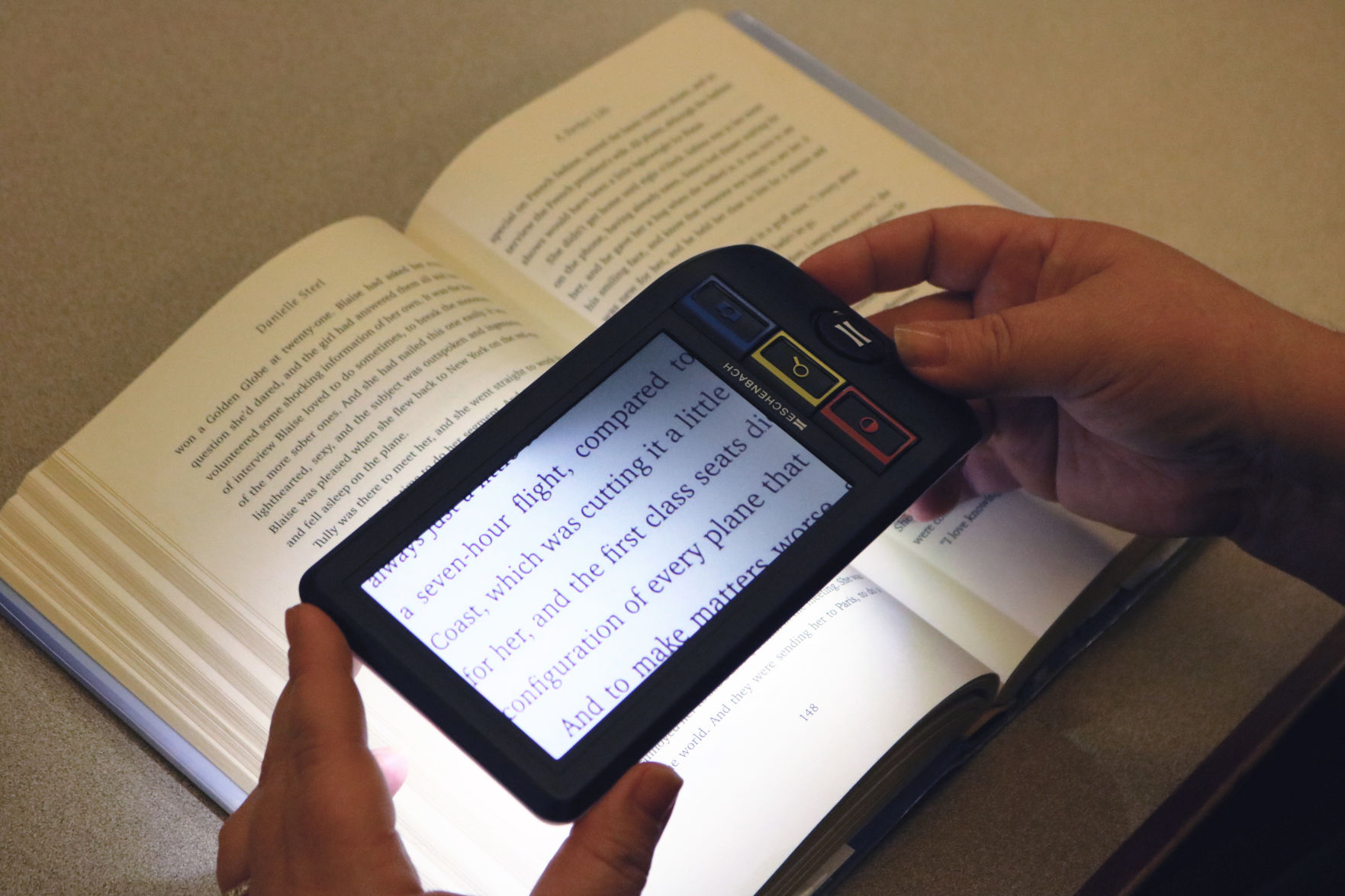 digital magnifier